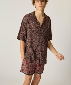 Petepierce.shop9cd3bea6f4 4